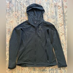 Arc'teryx Women’s Dark Stratus Hooded Windbreaker Jacket